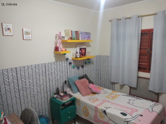 Casa à venda com 4 quartos, 200m² - Foto 17