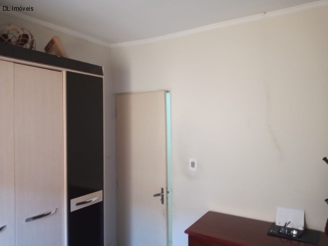 Casa à venda com 4 quartos, 200m² - Foto 18