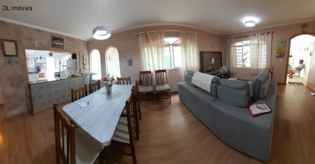 Sobrado à venda com 3 quartos, 168m² - Foto 1