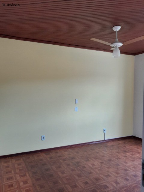 Casa à venda com 3 quartos, 240m² - Foto 10