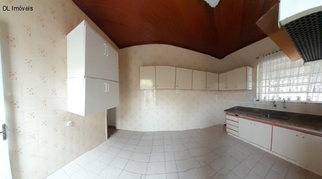 Casa à venda com 3 quartos, 240m² - Foto 13