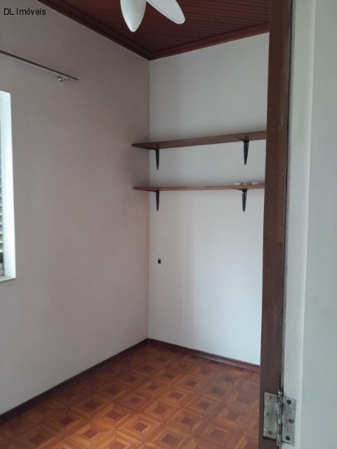 Casa à venda com 3 quartos, 240m² - Foto 16