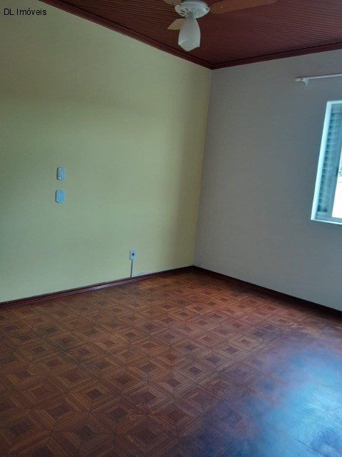 Casa à venda com 3 quartos, 240m² - Foto 15