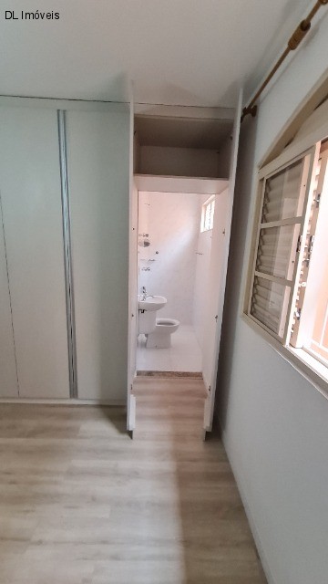 Casa para alugar com 2 quartos, 183m² - Foto 11