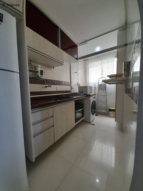 Apartamento à venda com 2 quartos, 51m² - Foto 3