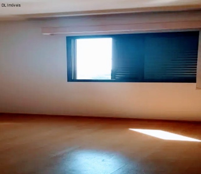 Apartamento à venda com 4 quartos, 241m² - Foto 43