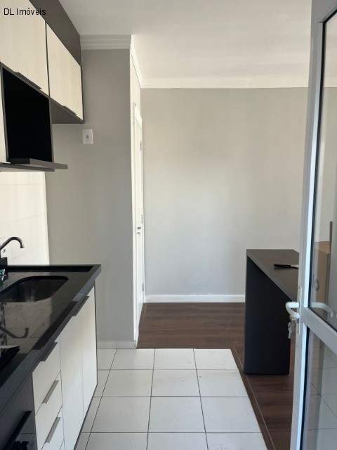 Apartamento à venda com 3 quartos, 71m² - Foto 4