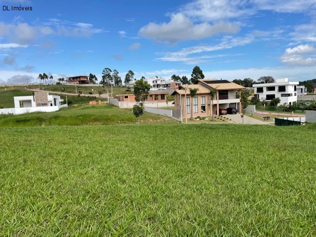 Terreno à venda, 686m² - Foto 1