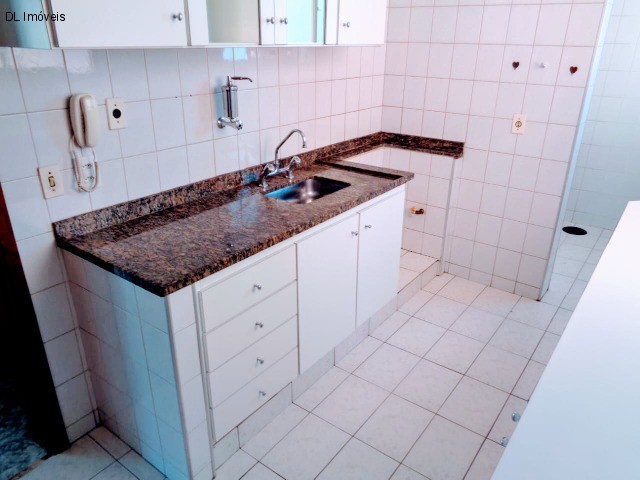 Apartamento à venda com 2 quartos, 72m² - Foto 5