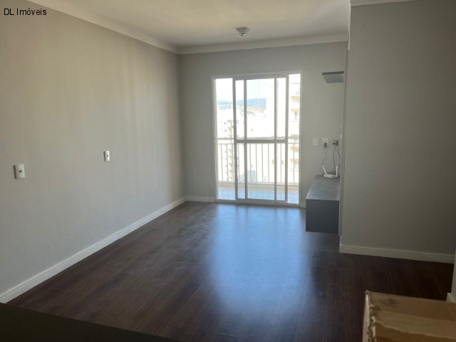 Apartamento à venda com 3 quartos, 71m² - Foto 8