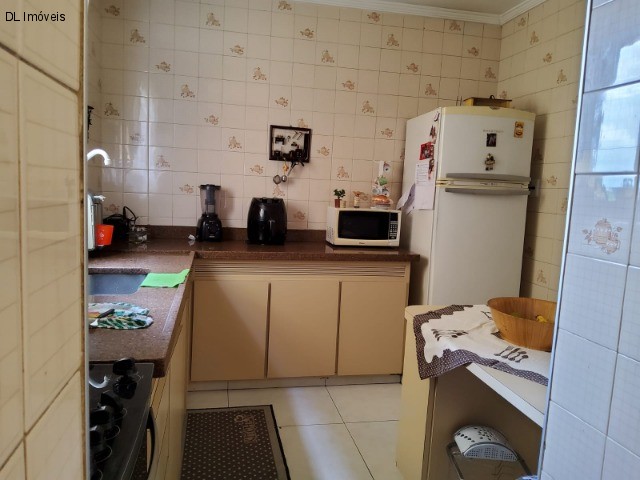 Apartamento à venda com 2 quartos, 69m² - Foto 2