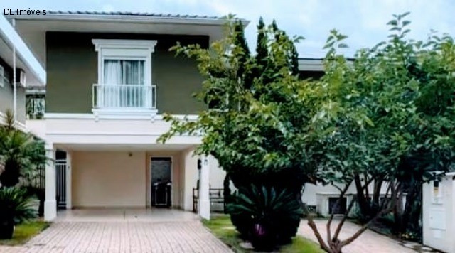 Sobrado à venda com 3 quartos, 240m² - Foto 1