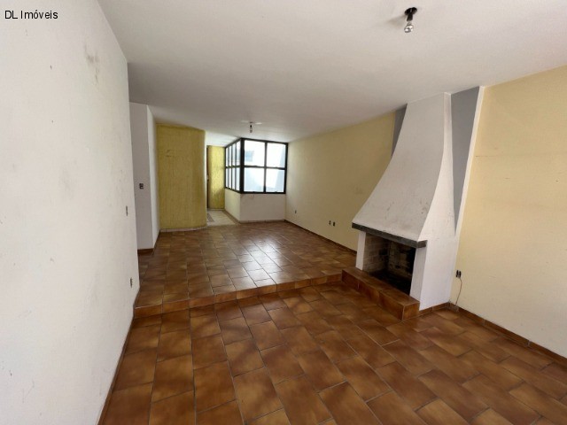 Casa à venda com 3 quartos, 308m² - Foto 18
