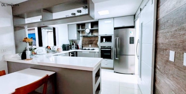 Sobrado à venda com 3 quartos, 240m² - Foto 10
