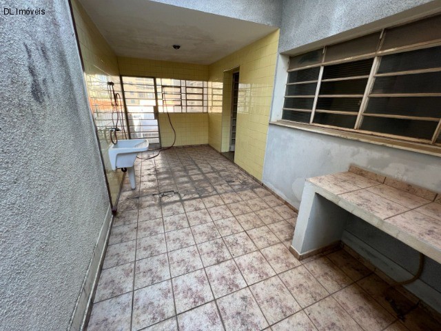 Casa à venda com 3 quartos, 308m² - Foto 20