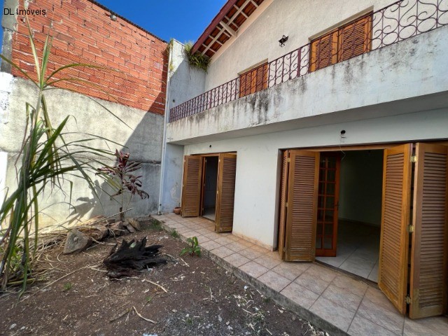 Casa à venda com 3 quartos, 308m² - Foto 12