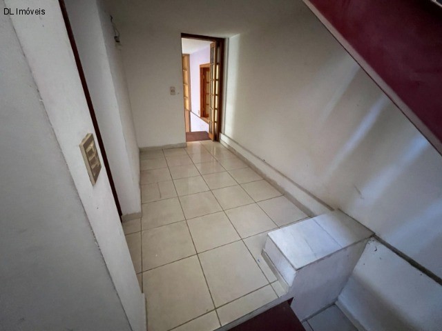 Casa à venda com 3 quartos, 308m² - Foto 11