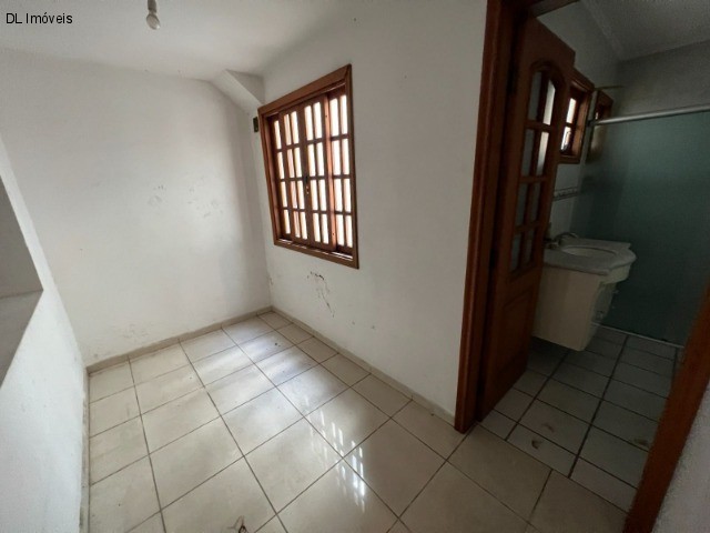 Casa à venda com 3 quartos, 308m² - Foto 5