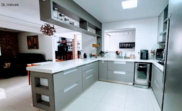 Sobrado à venda com 3 quartos, 240m² - Foto 9