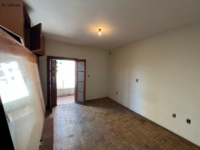 Casa à venda com 3 quartos, 308m² - Foto 26