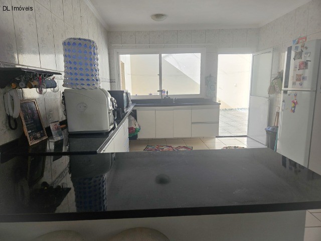 Sobrado à venda com 4 quartos, 152m² - Foto 2