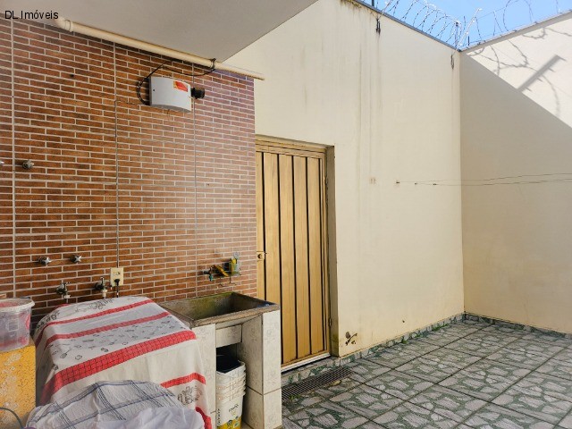 Sobrado à venda com 4 quartos, 152m² - Foto 4