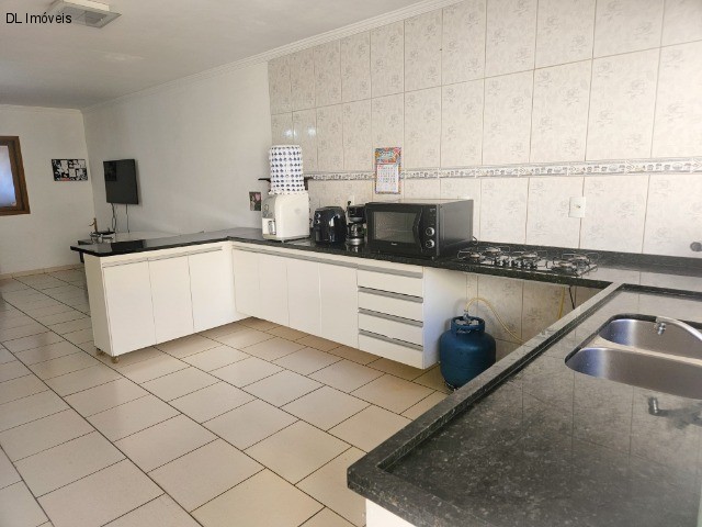 Sobrado à venda com 4 quartos, 152m² - Foto 1