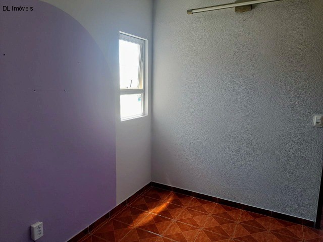 Casa à venda com 3 quartos, 150m² - Foto 2