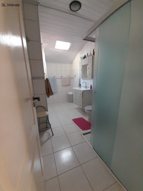 Sobrado à venda com 3 quartos, 250m² - Foto 17
