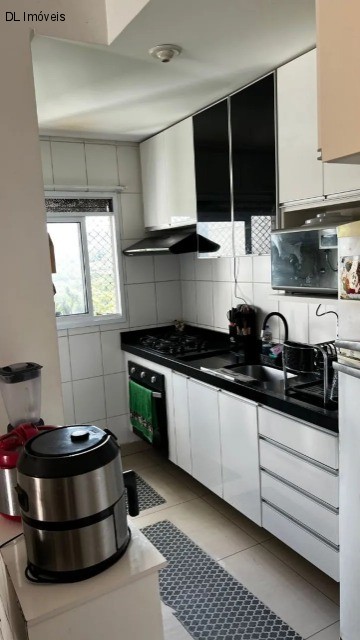 Apartamento para alugar com 3 quartos, 80m² - Foto 1