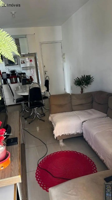 Apartamento para alugar com 3 quartos, 80m² - Foto 2