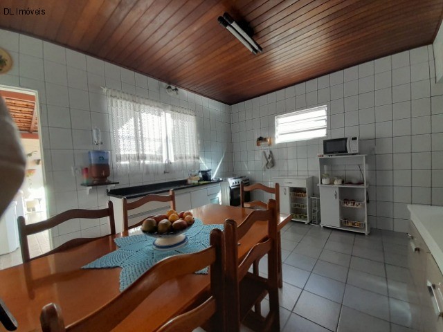 Sobrado à venda com 3 quartos, 250m² - Foto 11