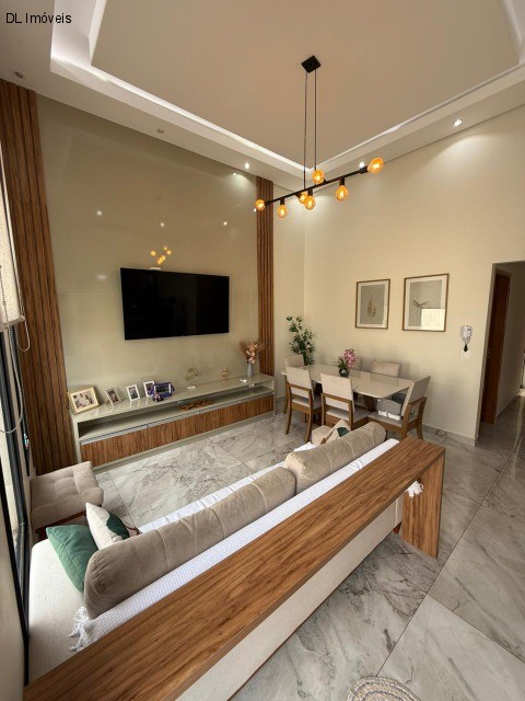 Casa à venda com 3 quartos, 200m² - Foto 3