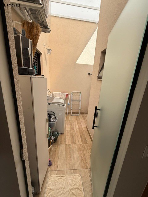 Casa à venda com 3 quartos, 200m² - Foto 9