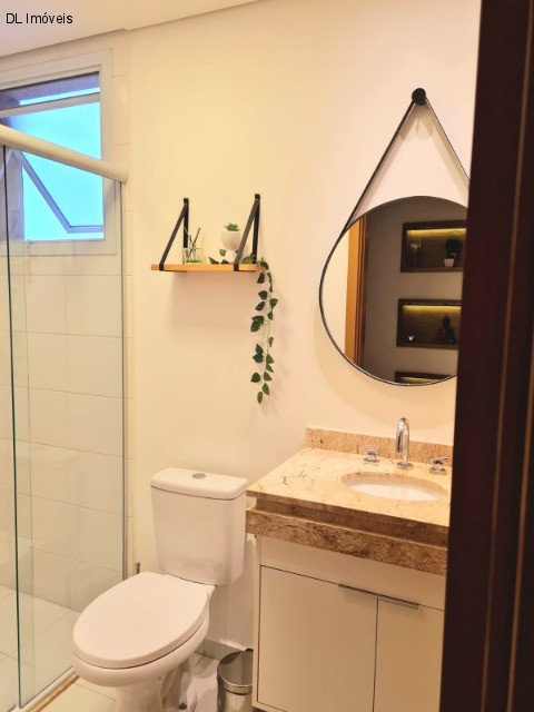 Apartamento à venda com 3 quartos, 77m² - Foto 2