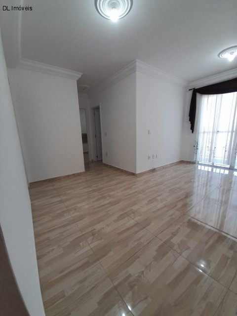 Apartamento para alugar com 2 quartos, 54m² - Foto 13
