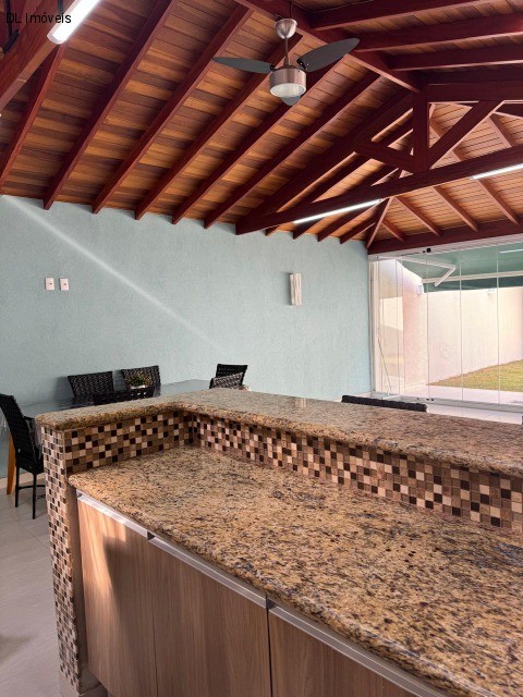 Casa de Condomínio à venda com 3 quartos, 250m² - Foto 36
