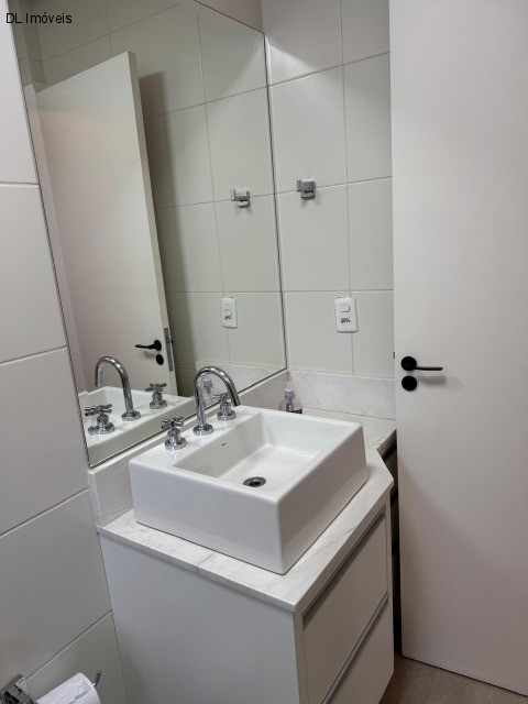 Casa de Condomínio à venda com 3 quartos, 250m² - Foto 18