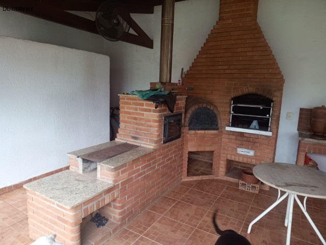 Chácara à venda com 3 quartos, 1100m² - Foto 11