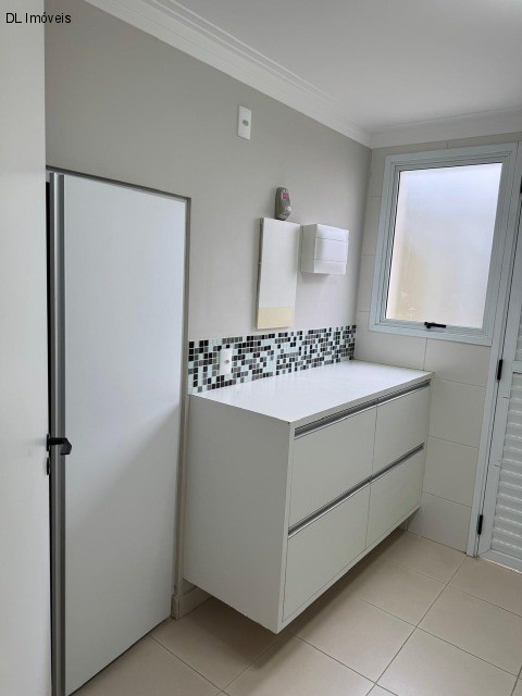 Casa de Condomínio à venda com 3 quartos, 250m² - Foto 10