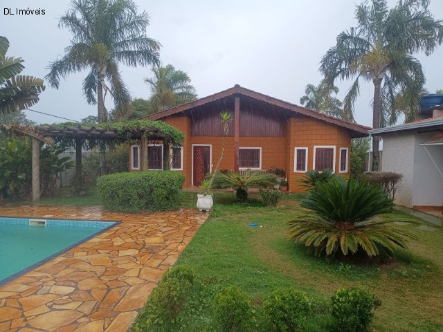 Chácara à venda com 3 quartos, 1100m² - Foto 2
