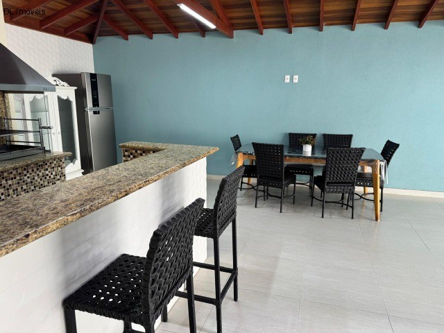 Casa de Condomínio à venda com 3 quartos, 250m² - Foto 5