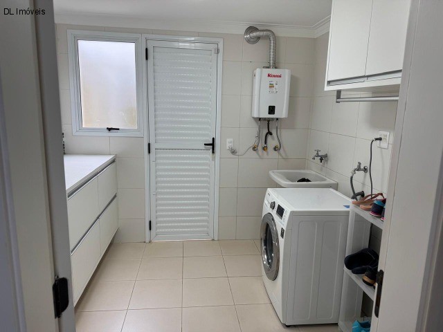 Casa de Condomínio à venda com 3 quartos, 250m² - Foto 40