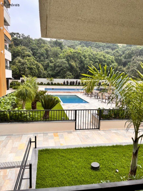 Apartamento à venda com 3 quartos, 95m² - Foto 1