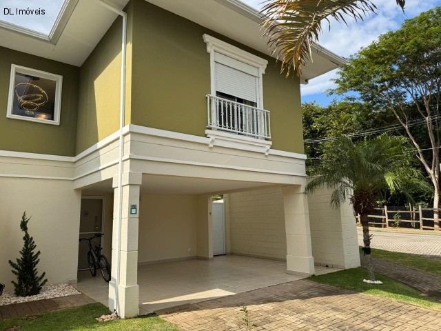 Casa de Condomínio à venda com 3 quartos, 250m² - Foto 2