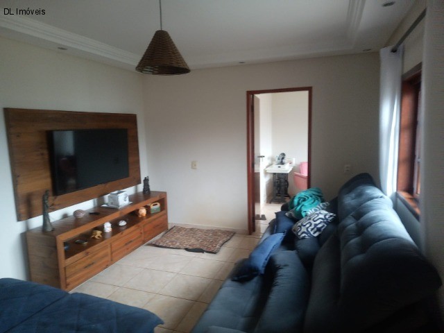Chácara à venda com 3 quartos, 1100m² - Foto 27