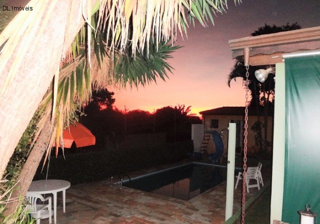 Chácara, 2 quartos, 1175 m² - Foto 1