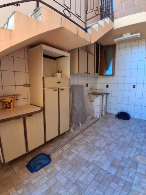 Casa, 4 quartos, 300 m² - Foto 16