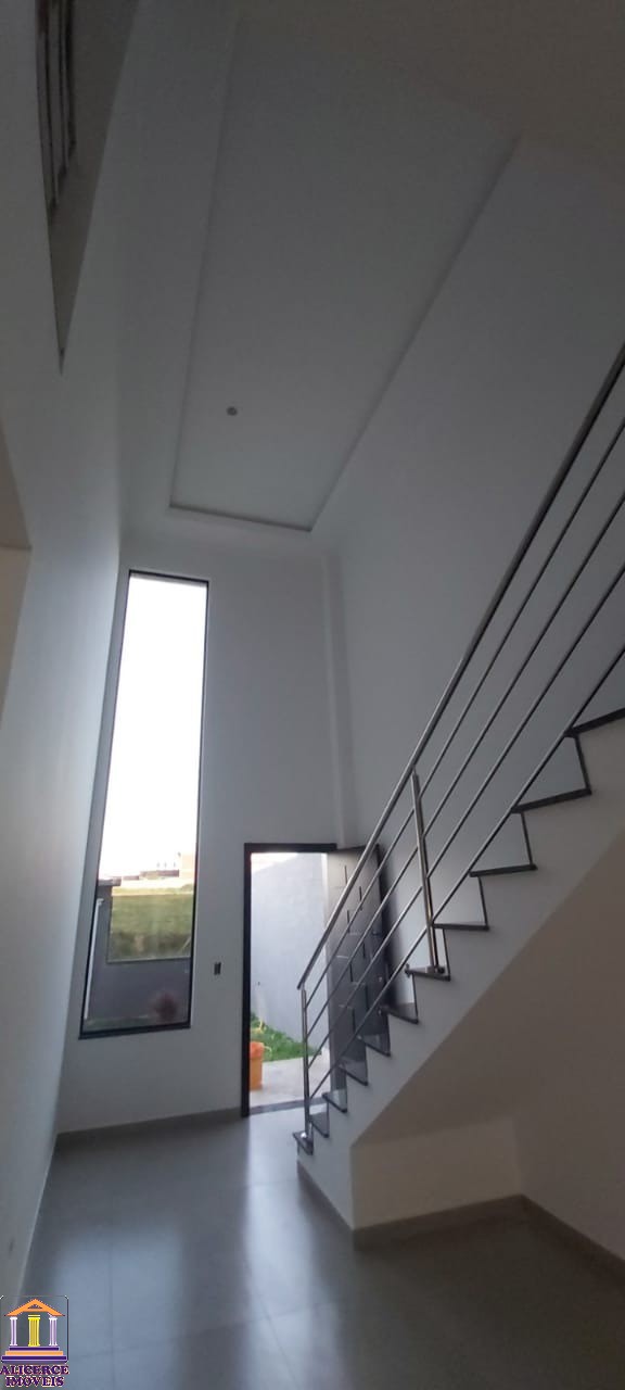 Sobrado à venda com 3 quartos, 170m² - Foto 2