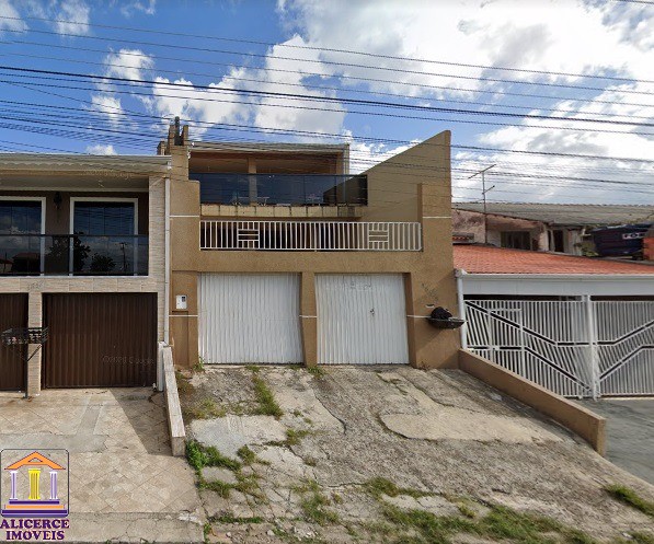 Sobrado à venda com 4 quartos, 200m² - Foto 3